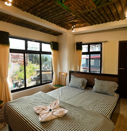 Double Bed Deluxe