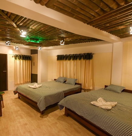 Four Bed Deluxe